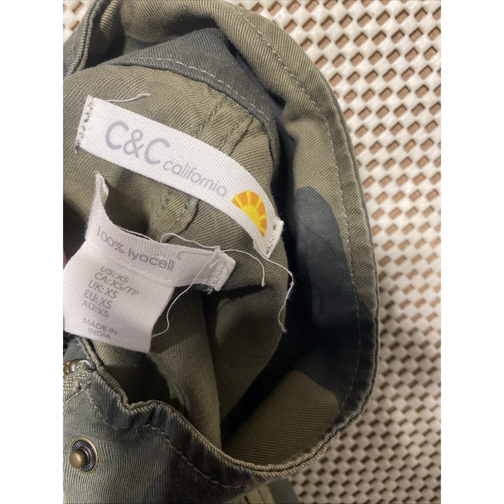 C&C California Women's Army Camo Mock Neck‎ Full Zip Lyocell Utility Jacket XS - Picture 5 of 6